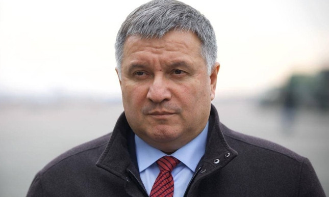 Владимир Зеленский рассказал, почему не увольняет Авакова с поста главы МВД