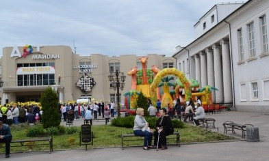 Криворожане возмущены аттракционом, который "уродует" Арт-Майдан
