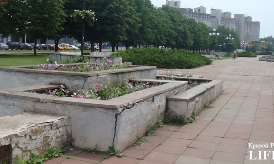 Что будет с аллеей возле горисполкома?