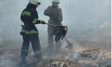 На Днепропетровщине сутки бушевал пожар