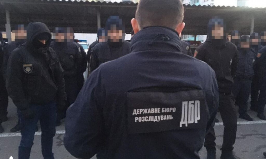 Очередная громкая ситуация с иностранцем в Одессе: патрульный оштрафовал жертву, получив деньги на личный счет (ФОТО)