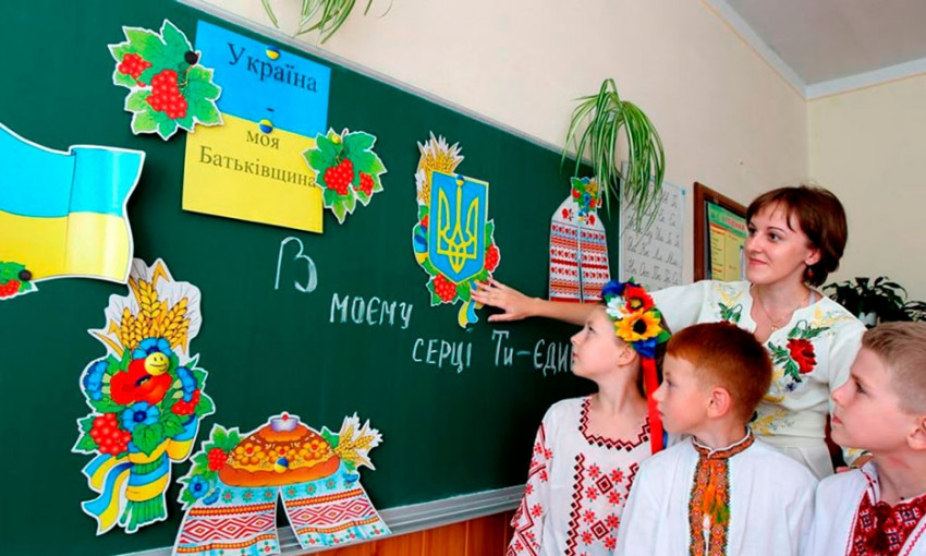 Скандал за скандалом: украинские школы и детские сады массово сопротивляются украинскому языку