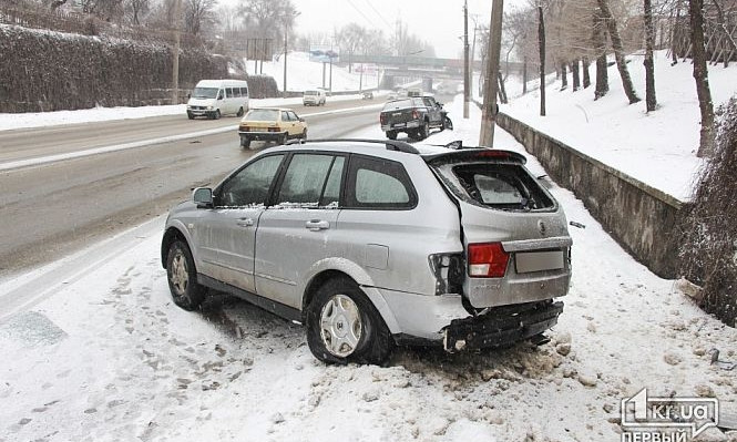 ДТП: не разошлись два внедорожника, есть пострадавшие