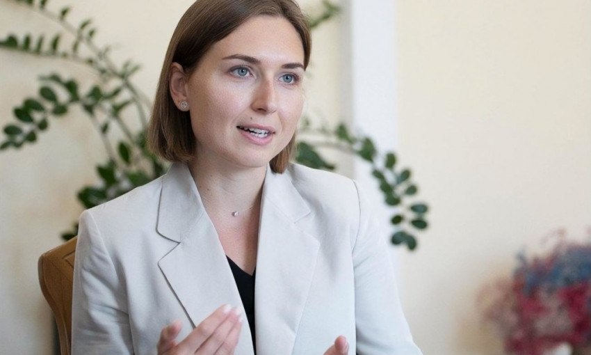 Новосад заблокировала повышение заработных плат учителям, опрадываясь тем, что "нет денег", - Андрей Рева