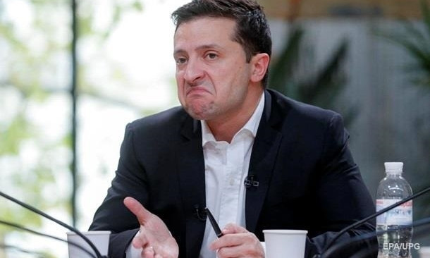 Рейтинг Владимира Зеленского резко упал до 50%