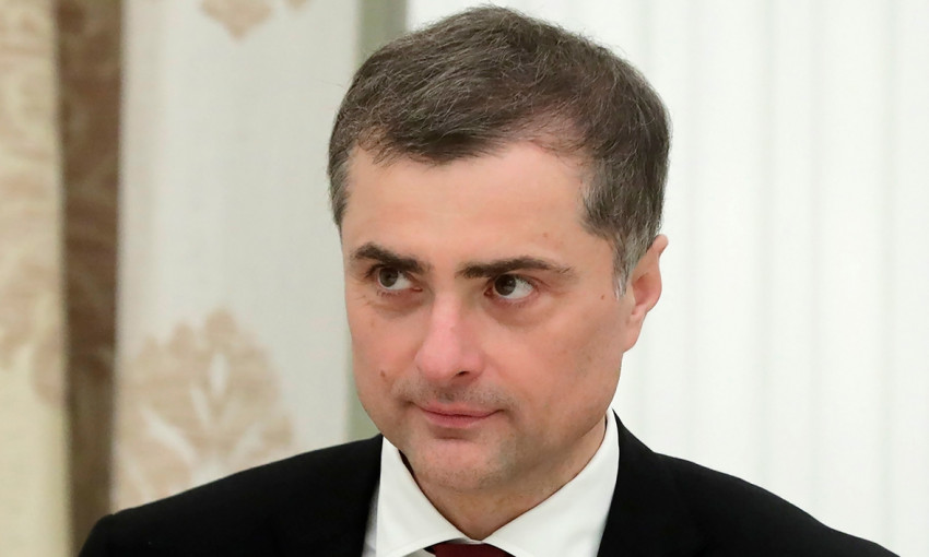 Сурков пообещал террористам, что не будет "сливать Донбасс"