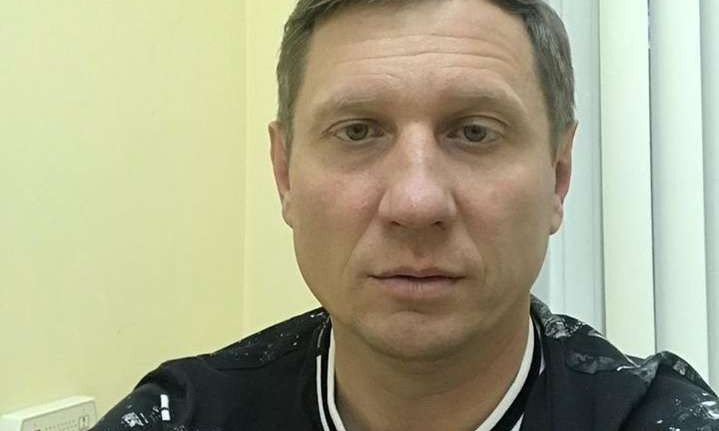 "Медсестры реально падают, загруженные, работают по несколько смен, а пациенты все прибывают", - Шахов рассказал, что происходит в больнице, где он лежит