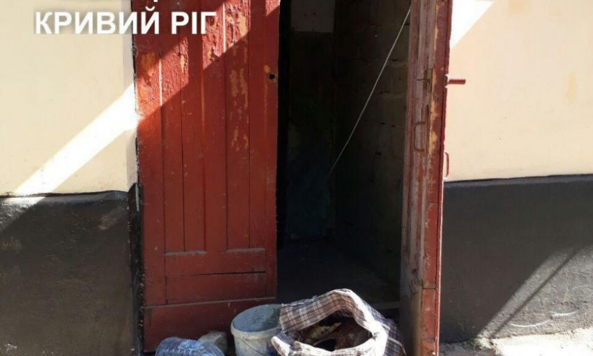 Двое мужчин в Кривом Роге во время пьянки в подвале решили украсть металл