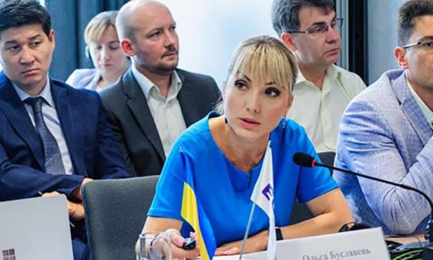 Лерос говорит, что ио министра энергетики Богуславец держит целое подразделение на госпредприятии, чтобы ее сын мог работать в нем (ВИДЕО)