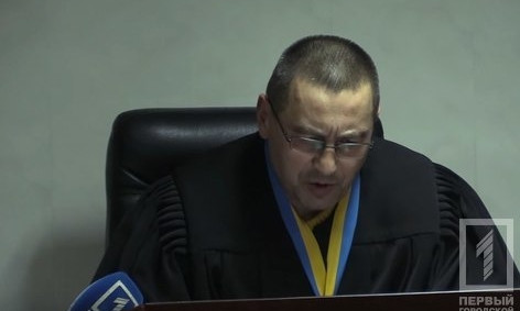 Прокуратура расследует квартирную аферу криворожского судьи