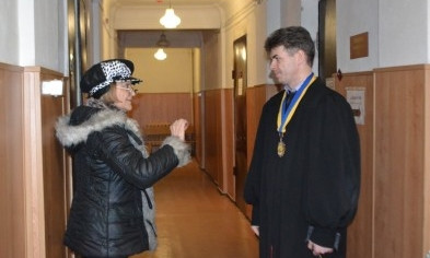Скандальную активистку Валентину Крывду вызвали повесткой в суд