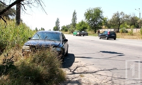 В Кривом Роге на светофоре Audi протаранила Skoda 