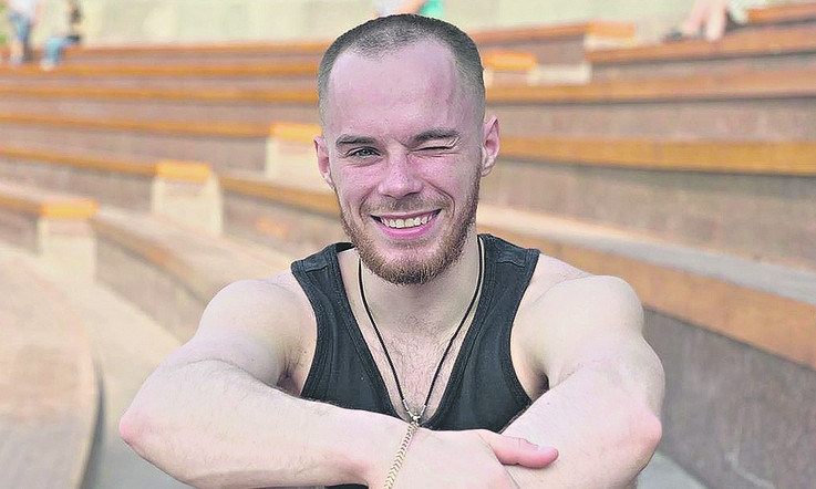 "Я гей, и нас таких в армии много": участник АТО ошарашил признанием