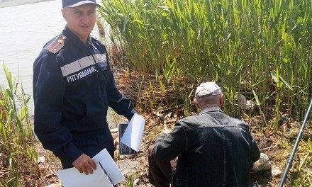 В Кривом Роге спасатели провели рейд возле популярного "Соленого озера"