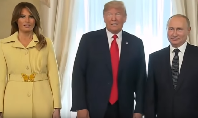 "Посмотрела в глаза злу"- в сети высмеяли выражение лица Мелании Трамп при встречи с Путиным