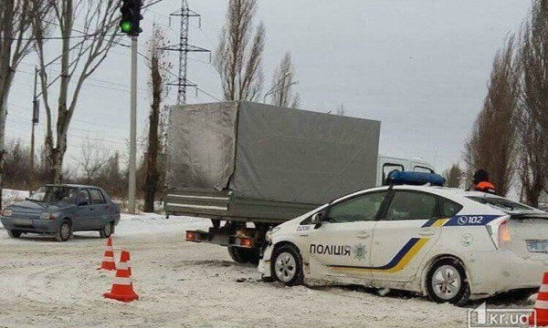 В Кривом Роге патрульные попали в аварию