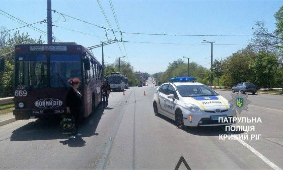 В Кривом Роге у КАМАЗа на ходу отпало колесо