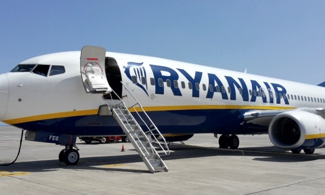 5 евро в одну сторону: украинцы могут улететь в Европу авиалиниями Ryanair за "смешные" деньги
