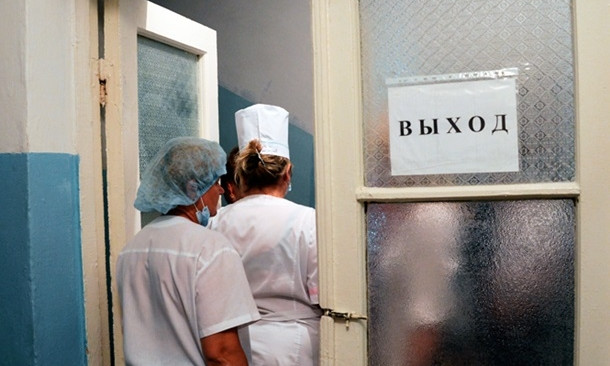Украина потеряла 800 больниц, но построила тысячи храмов. Спасут ли они нас в условиях эпидемии? (ВИДЕО)