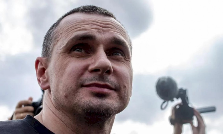 "Как бы я не ненавидел Путина, я благодарен ему, что он нас объединил", - заявил Олег Сенцов 