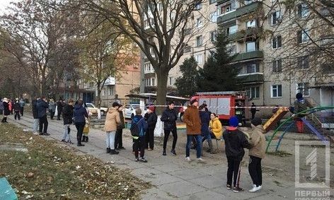 В Кривом Роге эвакуировали жильцов загоревшейся многоэтажки