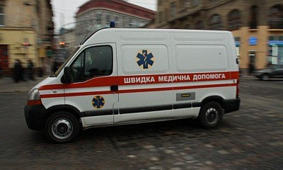 Криворожанку, которая еле держалась на ногах "выпроводили" из столичной больницы