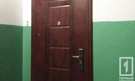 В Кривом Роге малолетних детей оставили запертыми в квартире