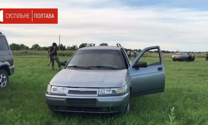 Полиция всю ночь искала захватчика Скрипника с помощью собак, тепловизоров, дронов и вертолета (ФОТО, ВИДЕО)