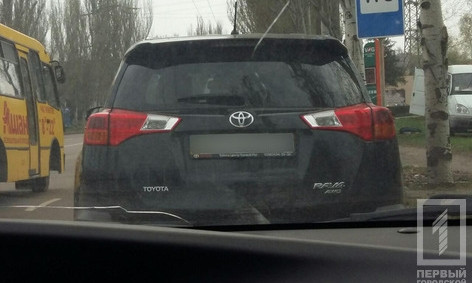 Полицейские обнаружили угнанный в Днепре элитный внедорожник