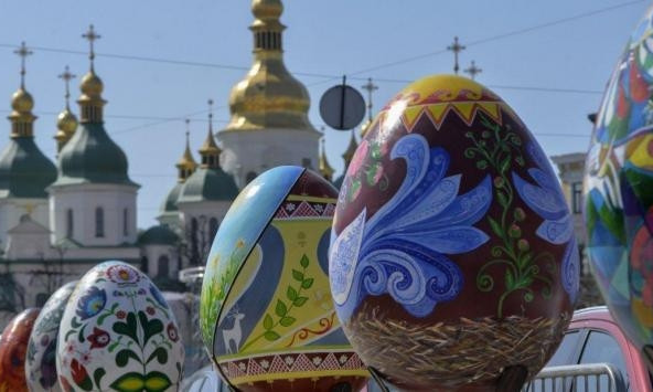 Писанки та кролики: у Києві та Львові відкрилися великодні фестивалі