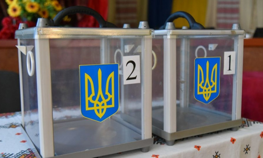 Преступление с благими намерениями: подросток украл избирательную урну, чтобы выращивать в ней улиток