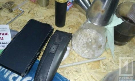 Криворожане организовали в гараже настоящую нарколабораторию 