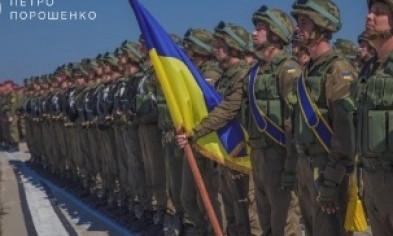 Петр Порошенко поблагодарил нацгвардейцев за верность украинскому народу