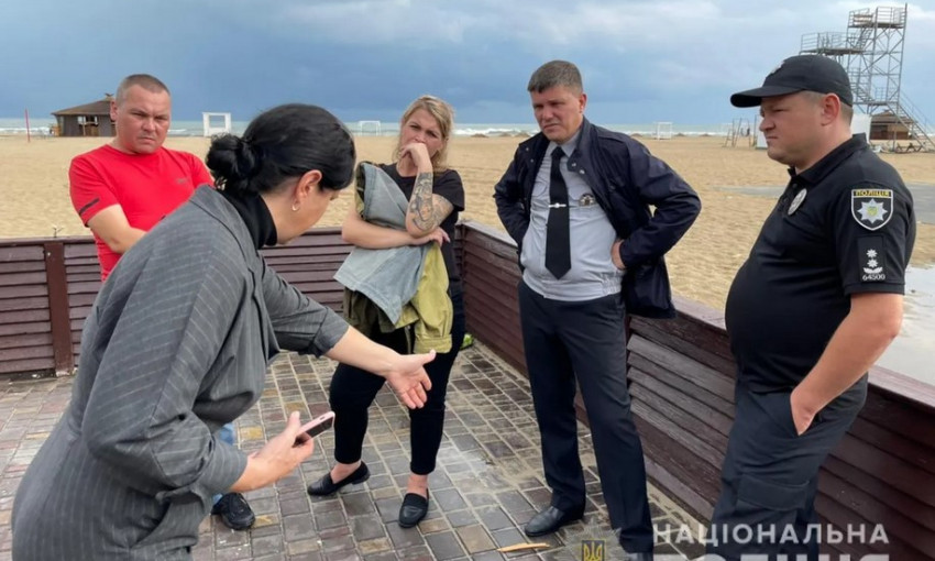 В Затоке под Одессой не стало владельца кафе, полиция ввела план "Сирена" (ФОТО)