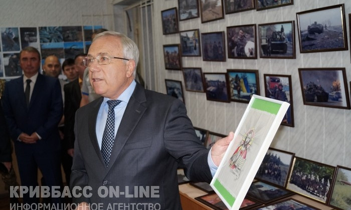 Мэр Вилкул посетил музей АТО и лично пообщался с ветеранами