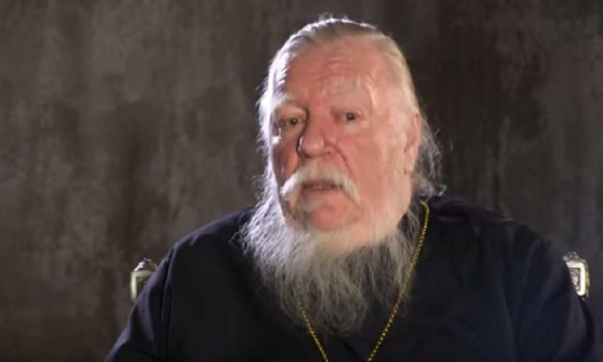 "Даю по роже": священник рассказал, как отучить детей материться 