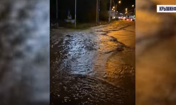 В Крыму затопило трассу Симферополь-Ялта (ФОТО, ВИДЕО)