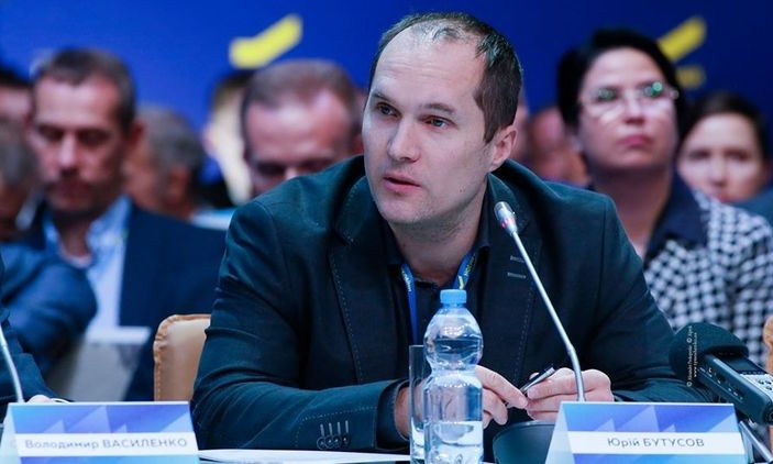 Известный украинский журналист признался, что болен коронавирусом: накануне встречался с депутатами 