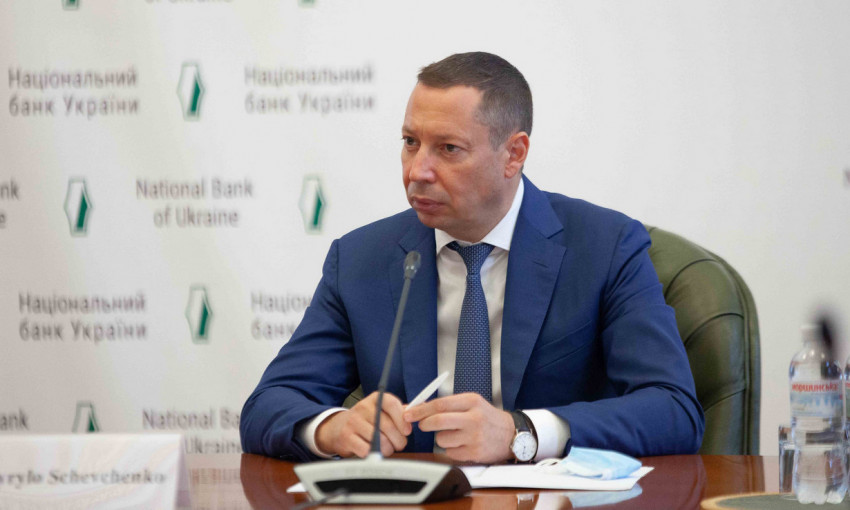 Глава НБУ Шевченко получил 685 336 гривен, а это в 2 раза меньше, чем в прошлом году