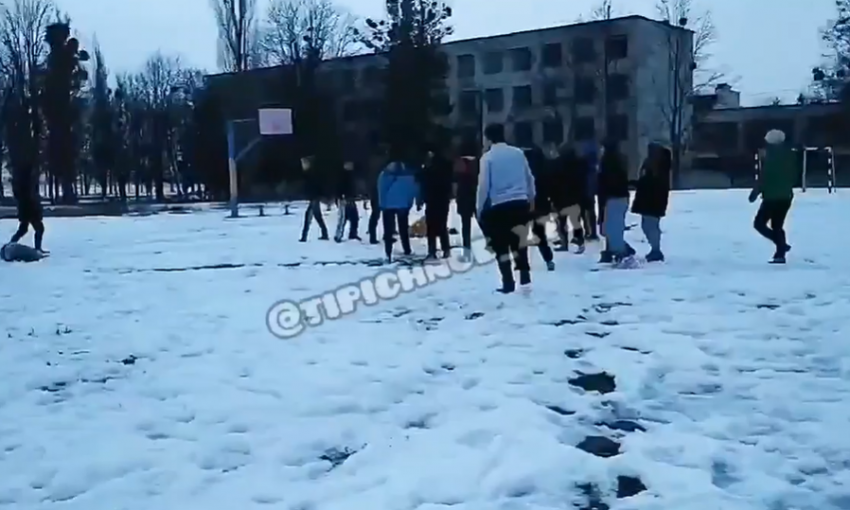 В Харькове дети устроили массовое побоище (ФОТО, ВИДЕО 18+)