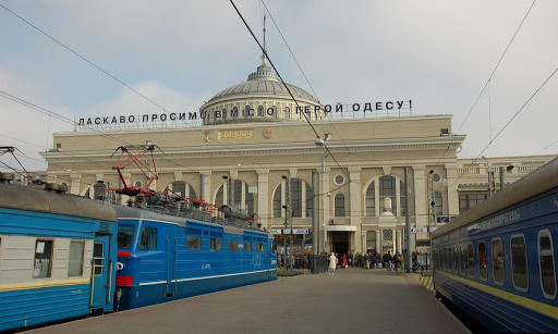 Из Одессы на курорт запустили скоростную пригородную электричку