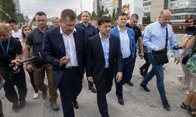 Партия "Слуга народа" не будет поддерживать на местных выборах мэров 3-х городов