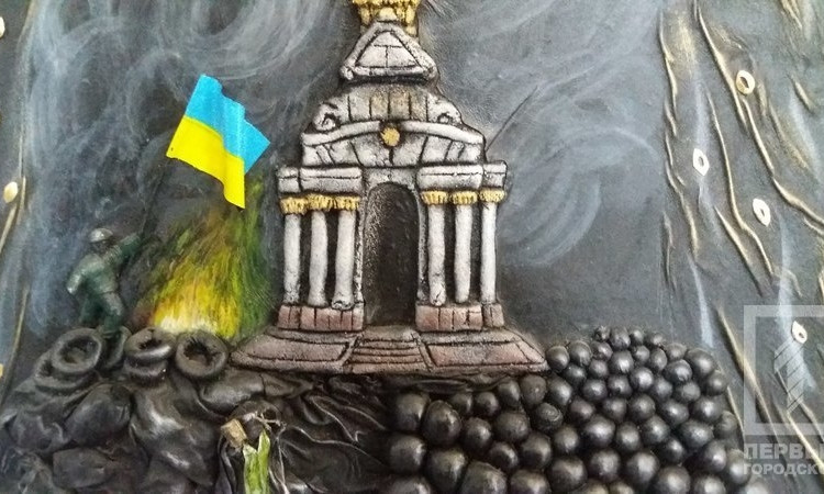В Кривом Роге открылась выставка мастерицы по коже Татьяны Фурсы