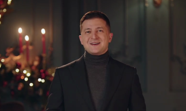 Владимир Зеленский поздравил украинцев с Рождеством (ВИДЕО)