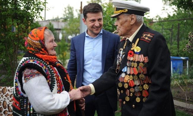 Единство украинцев - залог мира. Владимир Зеленский организовал встречу двух ветеранов