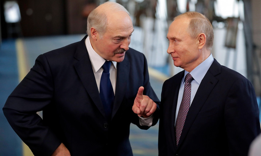 "Имейте в виду, следующие будете вы", - Лукашенко уверен, что Запад выступает против Беларуси, чтобы "подобраться" к РФ