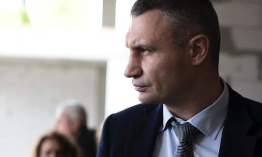 Кабмин поднял мэру Киева зарплату