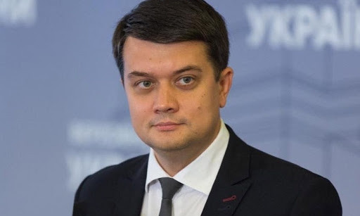 Дмитрий Разумков сказал, что не нашел волонтеров и не ответил на "5 вопросов президента"