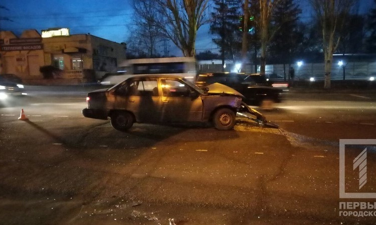 В результате ДТП на "Мудреной" пострадали трое