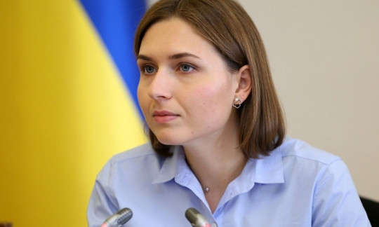 Новосад взялась за школы, желая создать там "гендерно нейтральную среду"